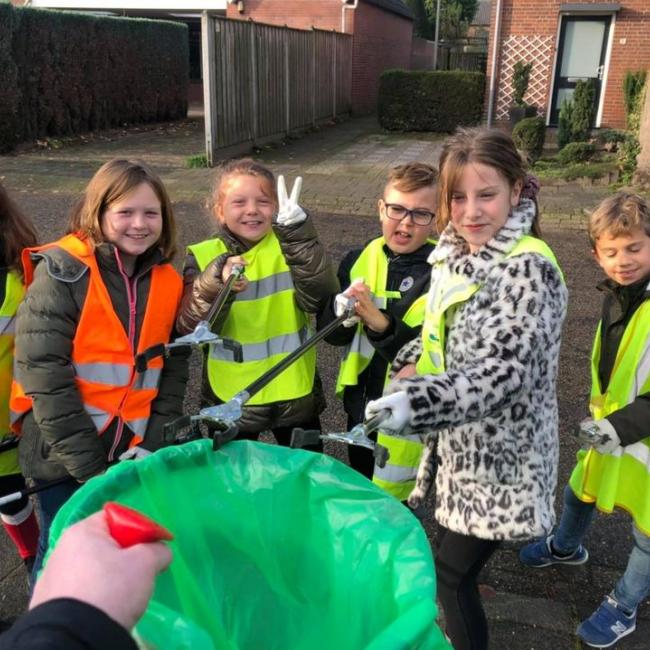 De Twister in actie tegen zwerfafval