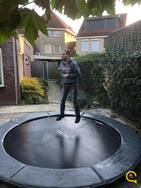 forum Buik kennis Stichting Verborgen Wensen schenkt trampoline aan bewoners van Pluryn | NU  Horst aan de Maas