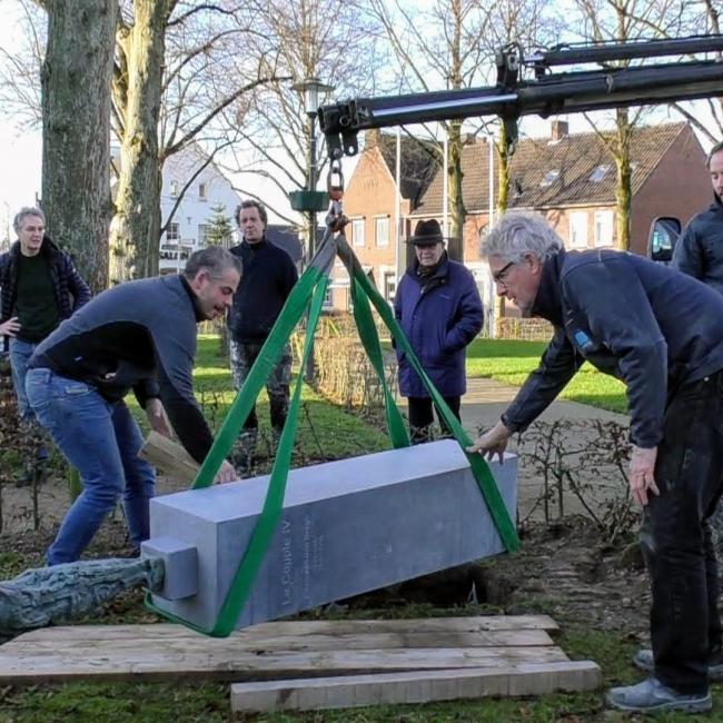 Grubbenvorst eert kunstenaar